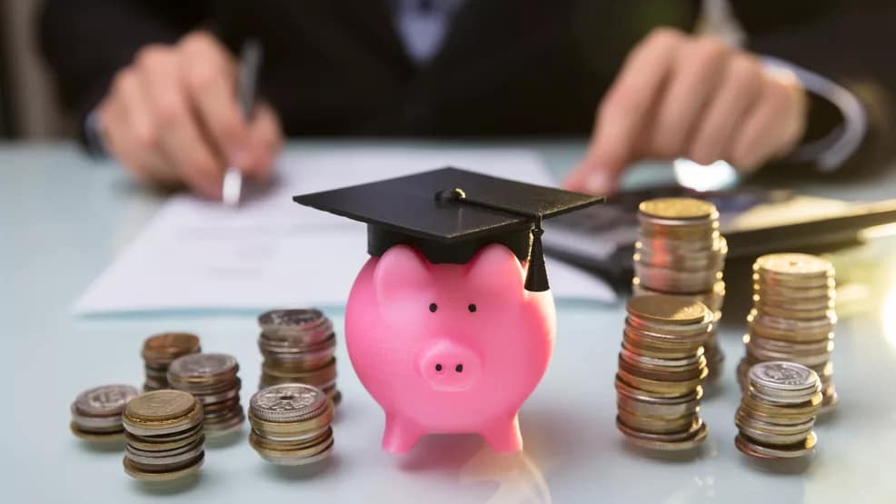 How To Save Money During College in Canada